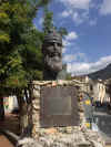 MonumentoGeorgeCastriotSkanderbeg.jpg (217809 byte)