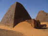 Meroe2.jpg (213581 byte)