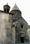 Geghard11.jpg (173493 byte)