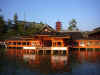 Itsukushima8.jpg (128634 byte)
