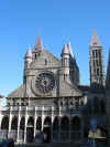 NotreDame6.jpg (146374 byte)