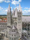 NotreDame7.jpg (203024 byte)