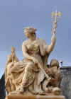 Versailles9.jpg (206367 byte)