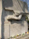 PereLachaise OscarWilde.jpg (131496 byte)