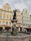 Merkurbrunnen.JPG (192108 byte)